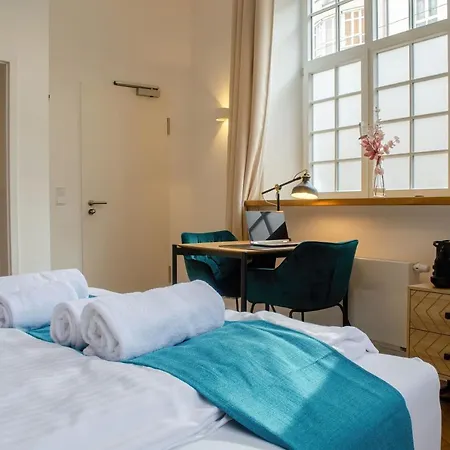 Homely 4 - Chic Self-check-in For Short Apartment *