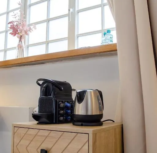 Homely 4 - Chic Self-check-in For Short Múnich